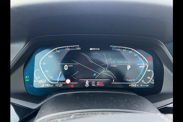 BMW X5 xDrive45e High Executive HARMAN KARDON| ELEK. TREKHAAK|ELEK. SCHUIF/ KANTELDAK| ACHTERBANK VERWARMING| HEAD-UP DISPLAY| DODE HOEK SENSOR| CAMERA| ACHTERAS BESTURING