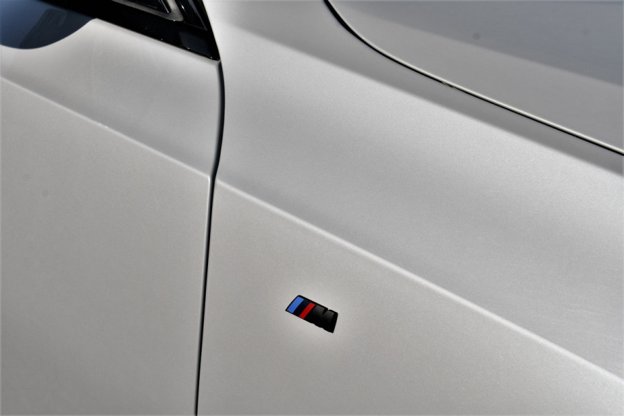 BMW 3-serie 330e xDrive M-Sport Pro Pano M-zetels ACC HUD 19inch El-klep