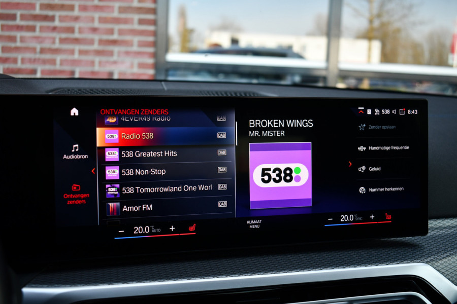 BMW 3-serie 330e xDrive M-Sport Pro Pano M-zetels ACC HUD 19inch El-klep