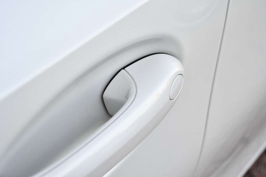 BMW 3-serie 330e xDrive M-Sport Pro Pano M-zetels ACC HUD 19inch El-klep