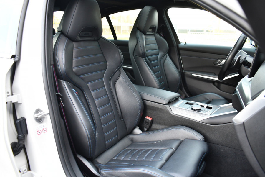 BMW 3-serie 330e xDrive M-Sport Pro Pano M-zetels ACC HUD 19inch El-klep