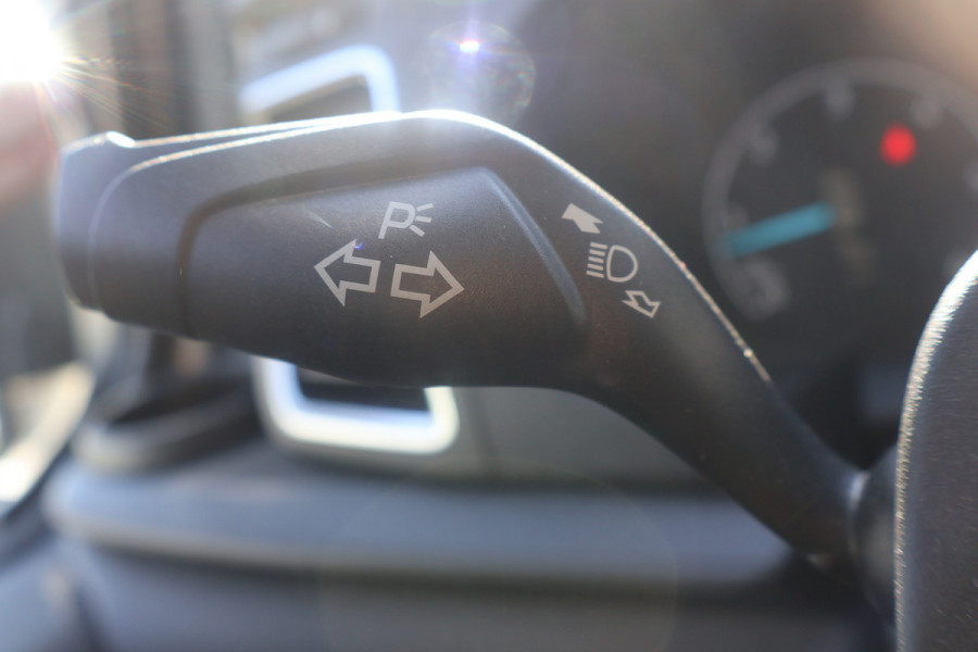 Ford Transit Custom 2.0 TDCI L1H1 Limited DC Automaat Marge BTW Vrij