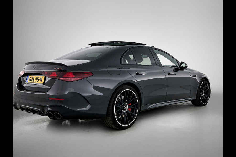 Mercedes-Benz E-Klasse AMG 53 4MATIC+ / NL Auto / Luchtvering (AMG RIDE CONTROL) / Panoramadak / Night Pakket / MBUX Superscreen / Achterasbesturing / Burmester / Plug-in hybride / Elektrisch rijbereik tot ca. 100 km /