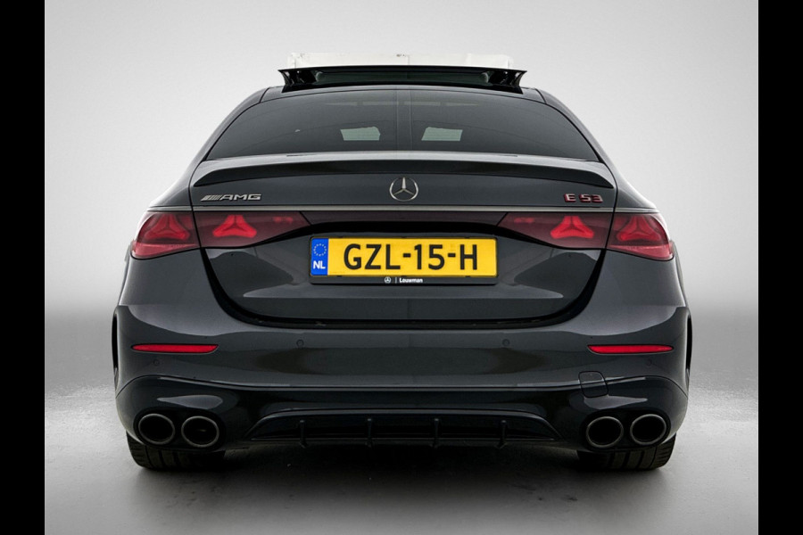 Mercedes-Benz E-Klasse AMG 53 4MATIC+ / NL Auto / Luchtvering (AMG RIDE CONTROL) / Panoramadak / Night Pakket / MBUX Superscreen / Achterasbesturing / Burmester / Plug-in hybride / Elektrisch rijbereik tot ca. 100 km /