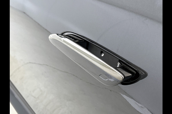 Mercedes-Benz E-Klasse AMG 53 4MATIC+ / NL Auto / Luchtvering (AMG RIDE CONTROL) / Panoramadak / Night Pakket / MBUX Superscreen / Achterasbesturing / Burmester / Plug-in hybride / Elektrisch rijbereik tot ca. 100 km /