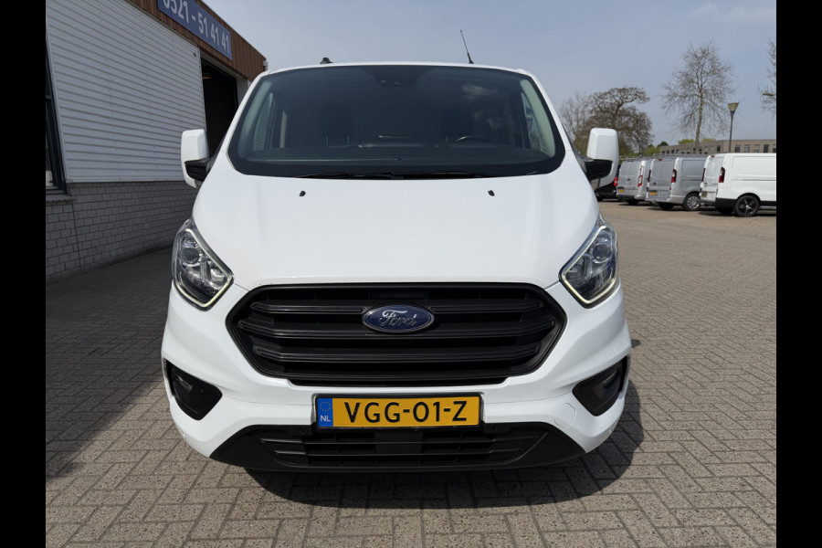 Ford Transit Custom 300 2.0 TDCI 130pk L2H1 Trend / vaste prijs rijklaar € 17.950 ex btw / ingerichte laadruimte / euro 6 / bpm vrij / trekhaak 2800 kg / airco / cruise / navigatie / camera !
