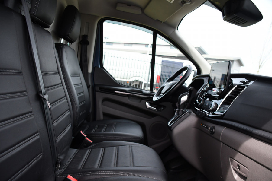 Ford Transit Custom 2.0 TDCI L1H1 Sport Edition Camera, Cruise, Carplay, 130pk, Sensoren, Trekhaak, Leder, LED, 2 x Schuifdeur, Stoelverwarming, Uniek!