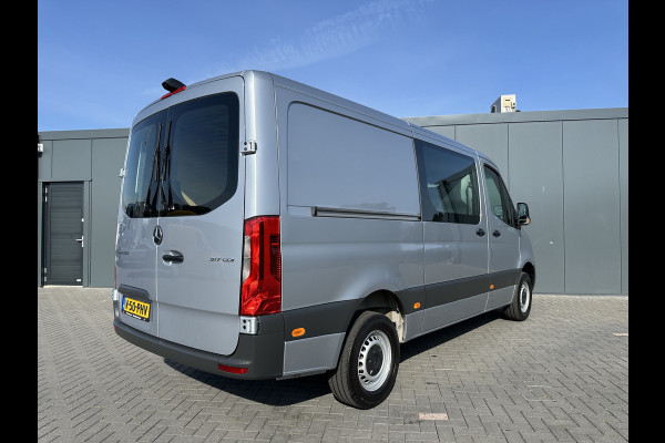 Mercedes-Benz Sprinter 317 CDI 9G-TRONIC / L2H1 / RWD / 3.500 KG AHG / 2x SCHUIFDEUR / CAMERA / CRUISE / BLIND SPOT / CARPLAY