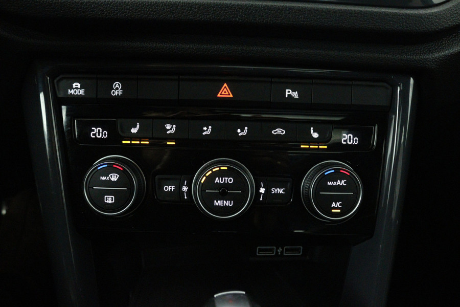 Volkswagen T-Roc 1.5 TSI Sport Business R (PANORAMADAK, STOELVERWARMING, CAMERA, BEATS AUDIO, DIGITALE COCKPIT)