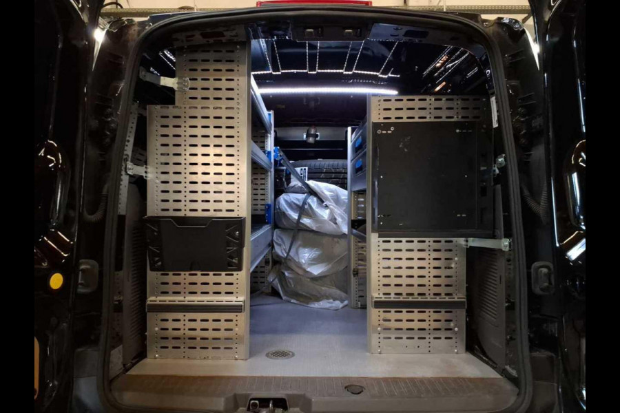 Ford Transit Connect 1.0 Ecoboost L2 Trend | 62000 KM  | Navigatie | Cruise Control | Ingerichte Laadruimte | 3 Zitplaatsen | WORDT VERWACHT!