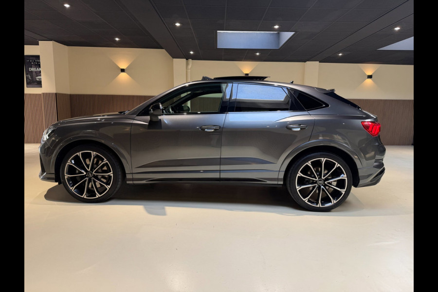 Audi RSQ3 2.5 TFSI|Pano|RS Seats|Camera|Sonos|Matrix|Trekhaak