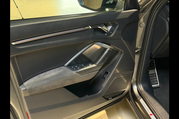 Audi RSQ3 2.5 TFSI|Pano|RS Seats|Camera|Sonos|Matrix|Trekhaak