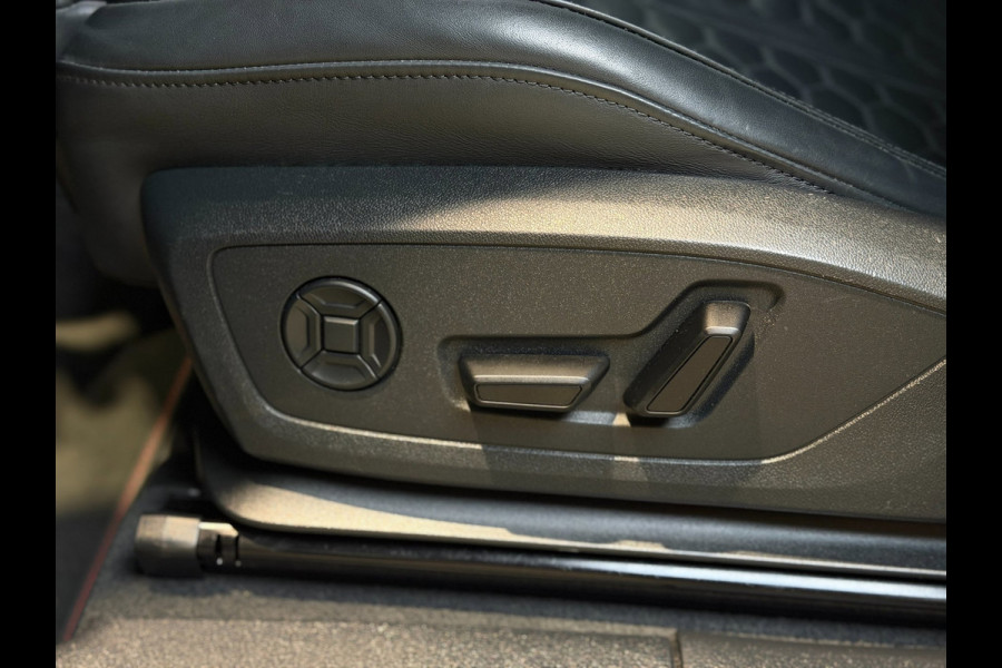 Audi RSQ3 2.5 TFSI|Pano|RS Seats|Camera|Sonos|Matrix|Trekhaak