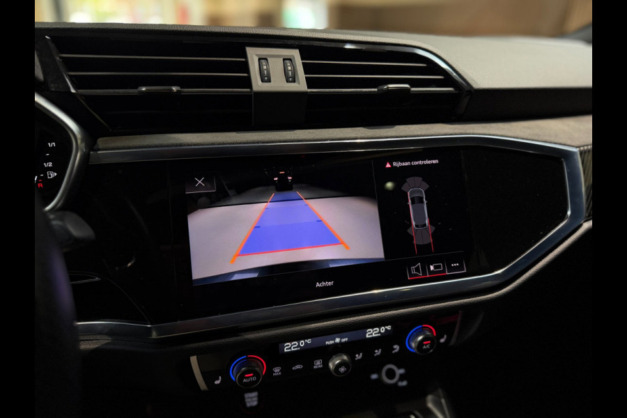Audi RSQ3 2.5 TFSI|Pano|RS Seats|Camera|Sonos|Matrix|Trekhaak