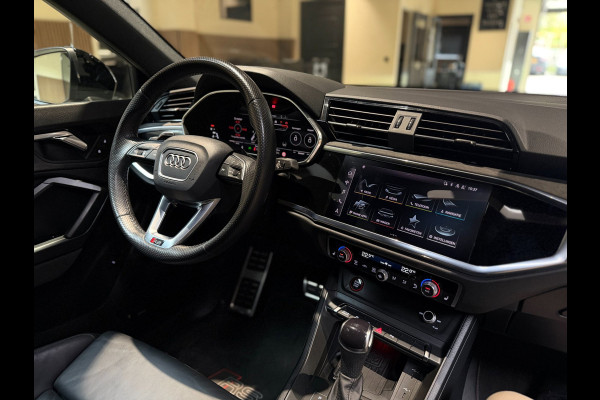 Audi RSQ3 2.5 TFSI|Pano|RS Seats|Camera|Sonos|Matrix|Trekhaak