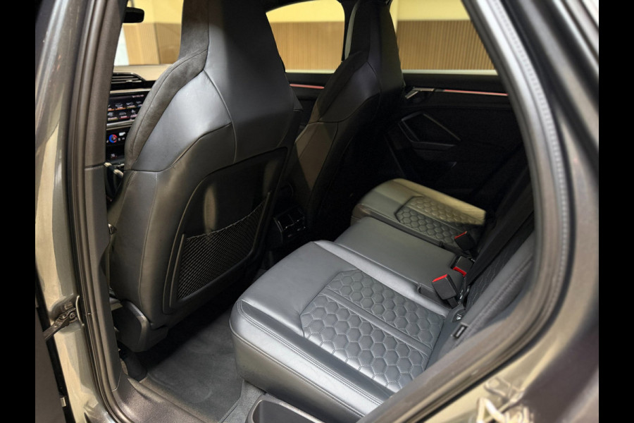 Audi RSQ3 2.5 TFSI|Pano|RS Seats|Camera|Sonos|Matrix|Trekhaak