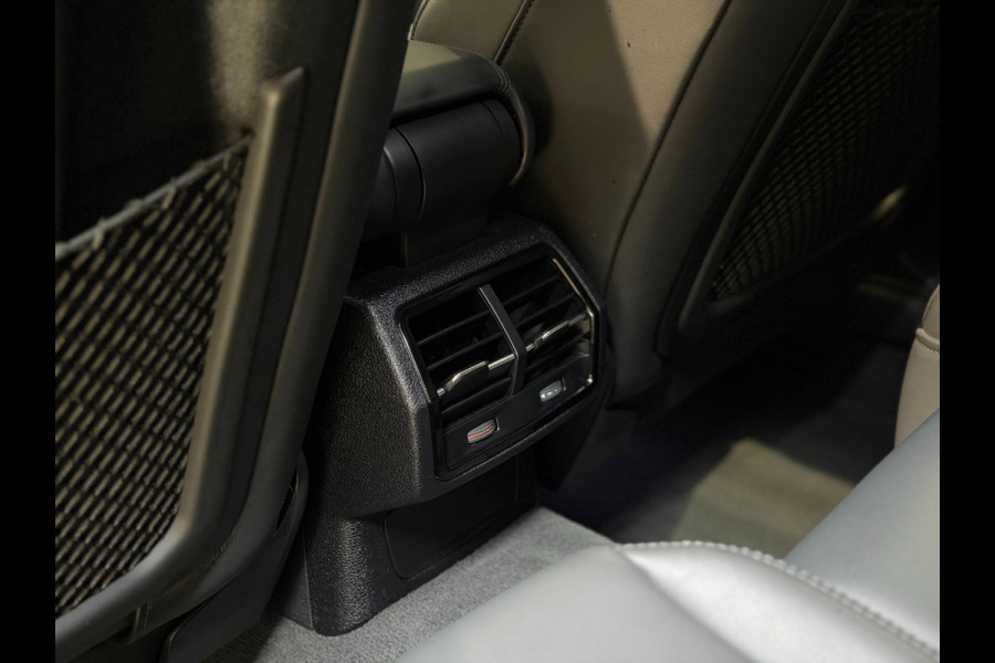 Audi RSQ3 2.5 TFSI|Pano|RS Seats|Camera|Sonos|Matrix|Trekhaak