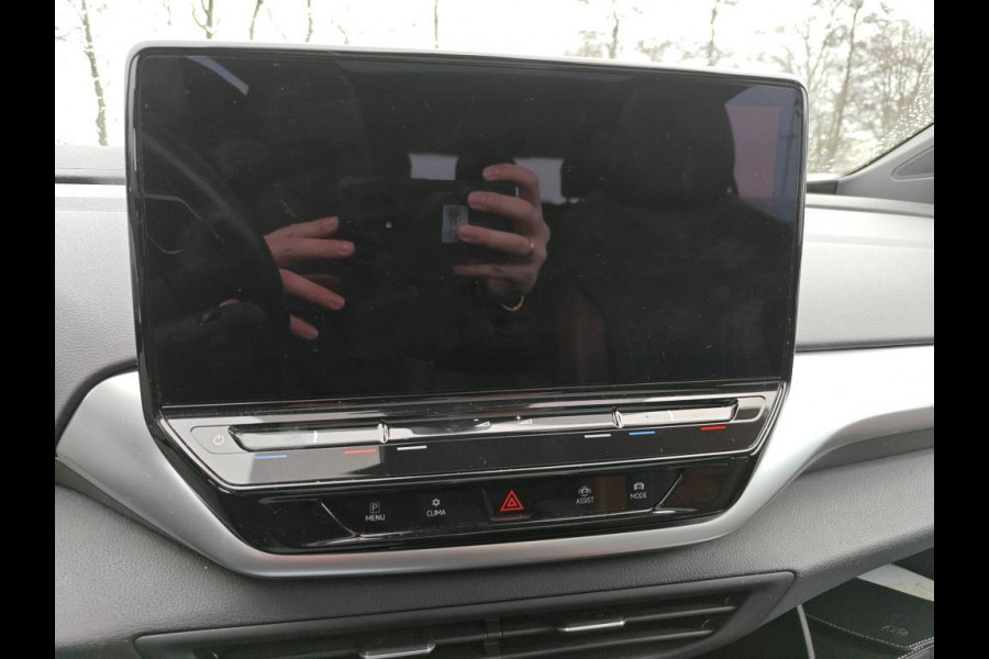 Volkswagen ID.4 First Max 77 kWh NL-AUTO | TREKHAAK | STOELVERWARMIG