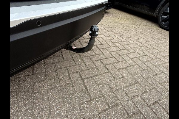 Peugeot e-2008 EV Allure 50 kWh Fase 3, Trekhaak, Camera