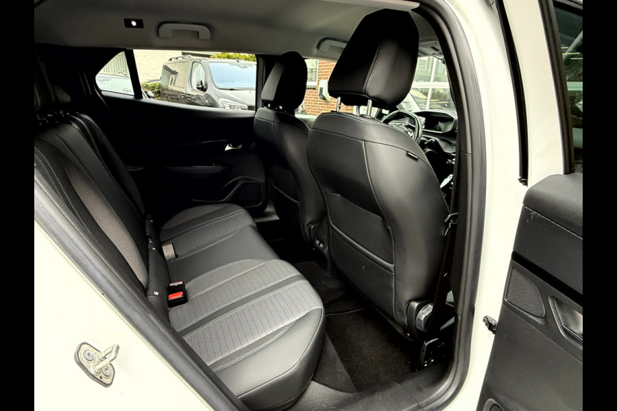 Peugeot e-2008 EV Allure 50 kWh Fase 3, Trekhaak, Camera