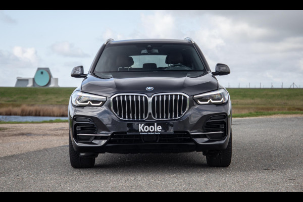 BMW X5 xDrive45e High Executive CARPLAY / CAMERA / DEALER ONDERHOUDEN / BRUIN LEER / STOELVERWARMING