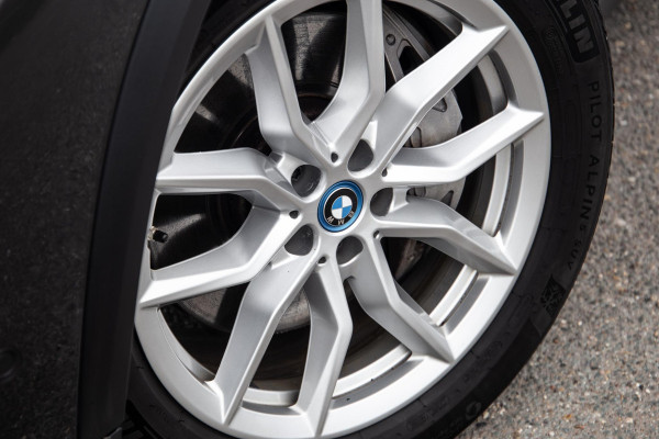 BMW X5 xDrive45e High Executive CARPLAY / CAMERA / DEALER ONDERHOUDEN / BRUIN LEER / STOELVERWARMING