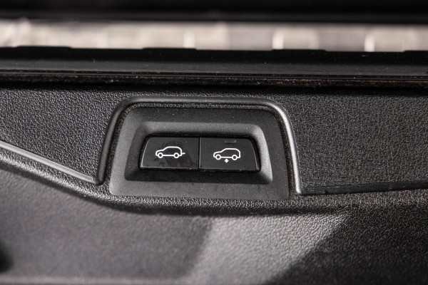 BMW X5 xDrive45e High Executive CARPLAY / CAMERA / DEALER ONDERHOUDEN / BRUIN LEER / STOELVERWARMING