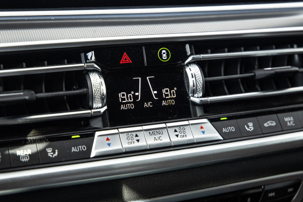 BMW X5 xDrive45e High Executive CARPLAY / CAMERA / DEALER ONDERHOUDEN / BRUIN LEER / STOELVERWARMING