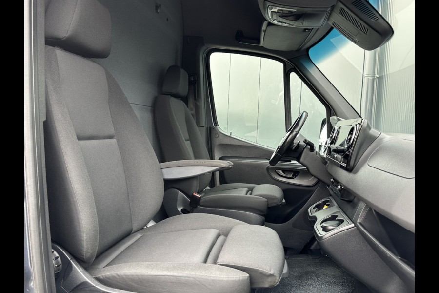 Mercedes-Benz Sprinter 315 CDI / 9G-TRONIC / L2H2 / 2x SCHUIFDEUR / 3.5 TONS TREKHAAK / LED / MBUX / CAMERA / CRUISE / AIRCO / BLINDSPOT