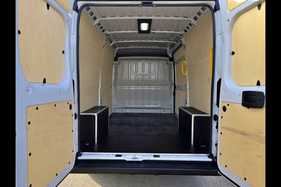 Fiat Ducato 35 2.2 MultiJet L2H2 - 140 Pk - Euro 6 - Navi - ParkeerCamera - Airco - Cruise Control