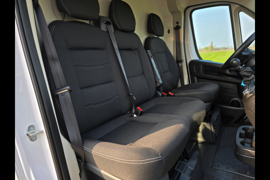 Fiat Ducato 35 2.2 MultiJet L2H2 - 140 Pk - Euro 6 - Navi - ParkeerCamera - Airco - Cruise Control