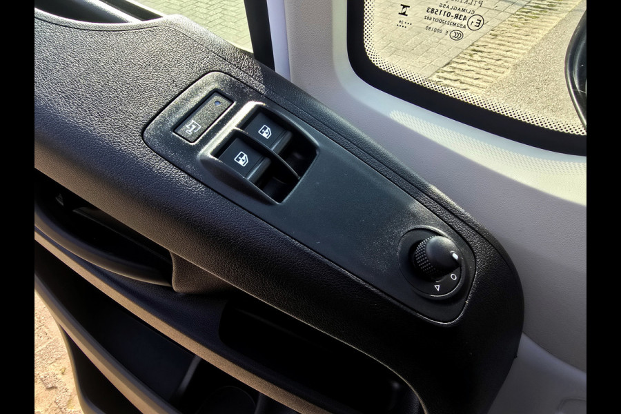 Fiat Ducato 35 2.2 MultiJet L2H2 - 140 Pk - Euro 6 - Navi - ParkeerCamera - Airco - Cruise Control
