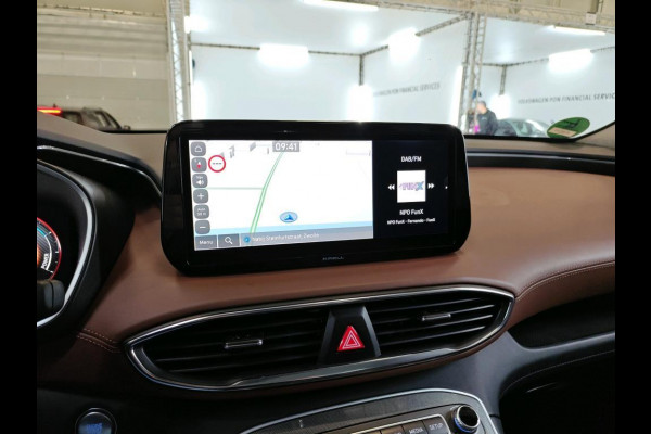 Hyundai Santa Fe 1.6 T-GDI HEV Comfort Smart Sky 7p. NL-AUTO | PANODAK | LEDER