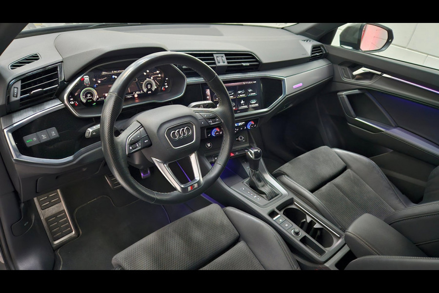 Audi Q3 45 TFSI e 3x S-Line Keyless Camera Matrix Virtual