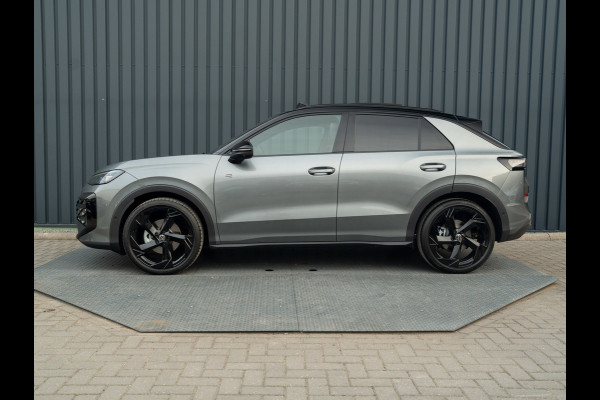 Volkswagen T-Roc 1.5 eTsi R-Line First Edition | Trekhaak wegkl. | 360 Camera | Panodak | Harman/Kardon | Prijs Rijklaar!!