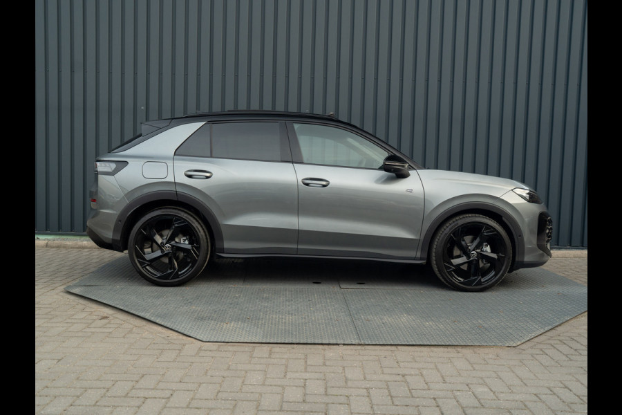 Volkswagen T-Roc 1.5 eTsi R-Line First Edition | Trekhaak wegkl. | 360 Camera | Panodak | Harman/Kardon | Prijs Rijklaar!!