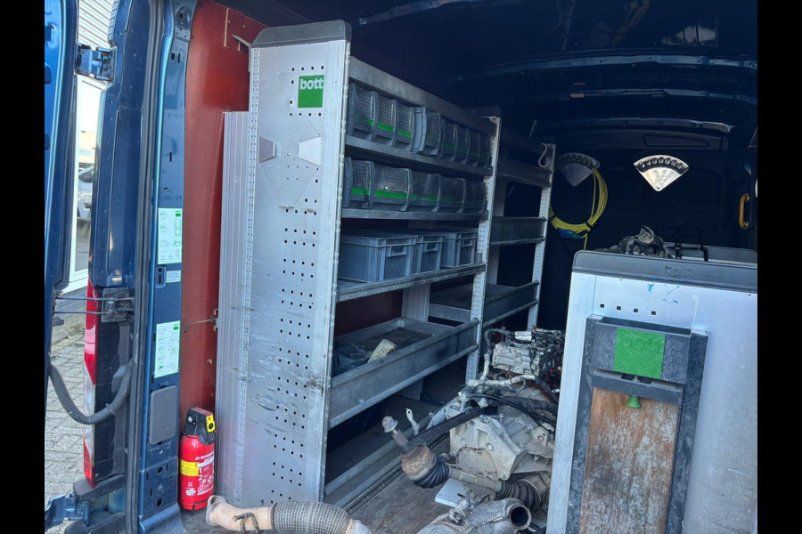 Ford Transit 330 2.0 TDCI L3H2 Trend | 3 Zitplaatsen | Trekhaak | Parkeer Camera | LET OP MOTOR STUK