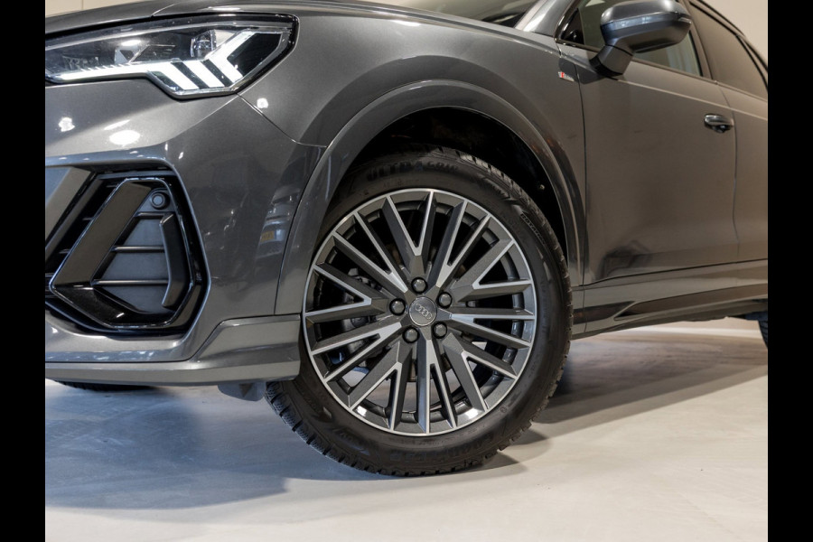 Audi Q3 35 TFSI 2x S-Line edition / 150pk / Panorama dak / Keyless / Stoelverwarming /
