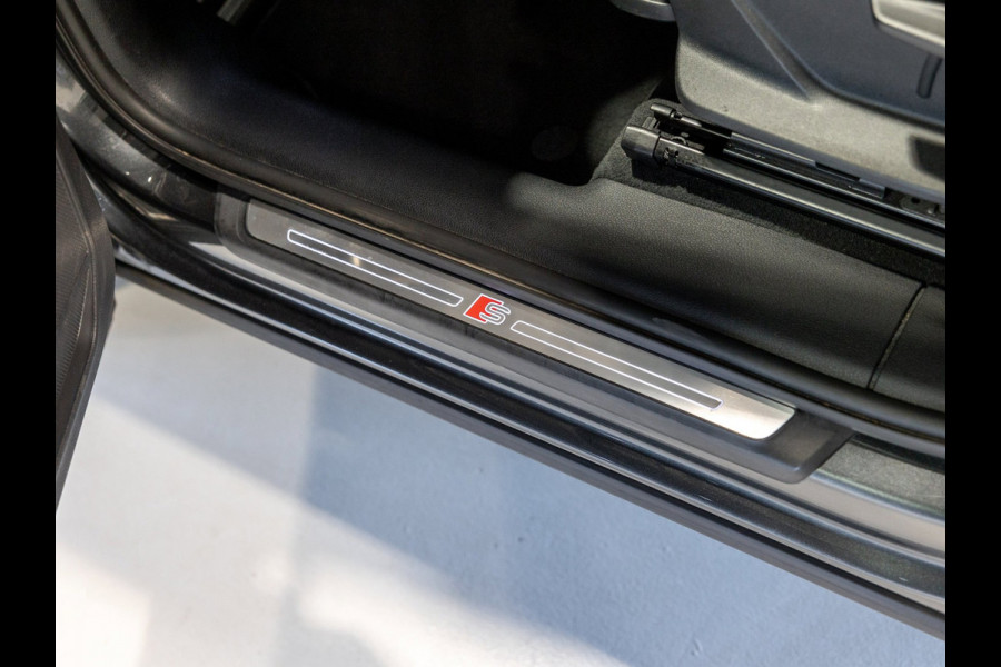 Audi Q3 35 TFSI 2x S-Line edition / 150pk / Panorama dak / Keyless / Stoelverwarming /