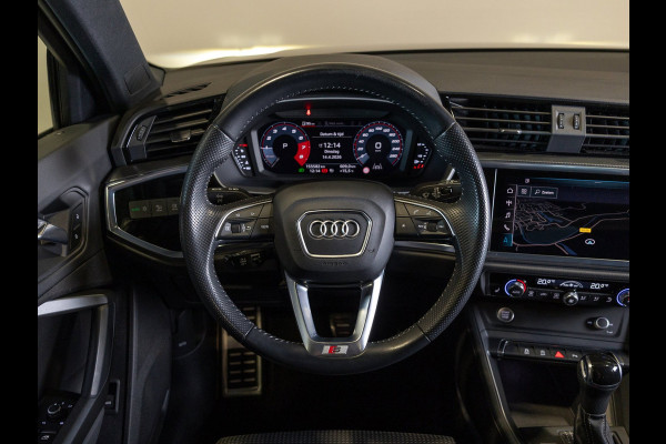 Audi Q3 35 TFSI 2x S-Line edition / 150pk / Panorama dak / Keyless / Stoelverwarming /