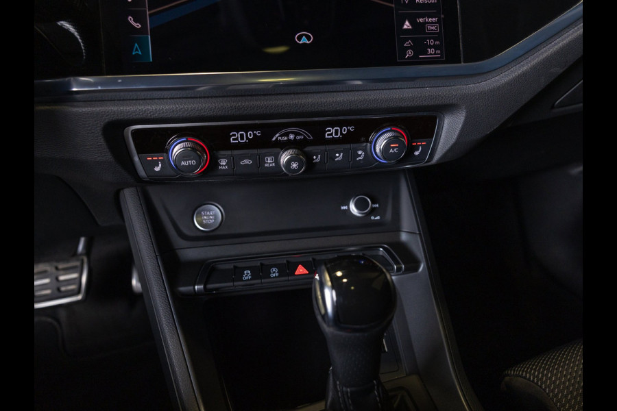 Audi Q3 35 TFSI 2x S-Line edition / 150pk / Panorama dak / Keyless / Stoelverwarming /