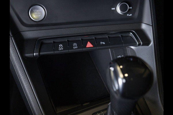 Audi Q3 35 TFSI 2x S-Line edition / 150pk / Panorama dak / Keyless / Stoelverwarming /