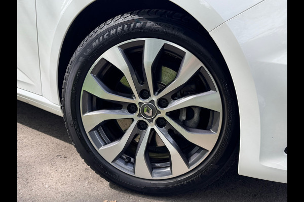 Renault Mégane 1.6 E-Tech Plug-In Hybrid 160 Zen | Automaat + Keyless + Led + Carplay |