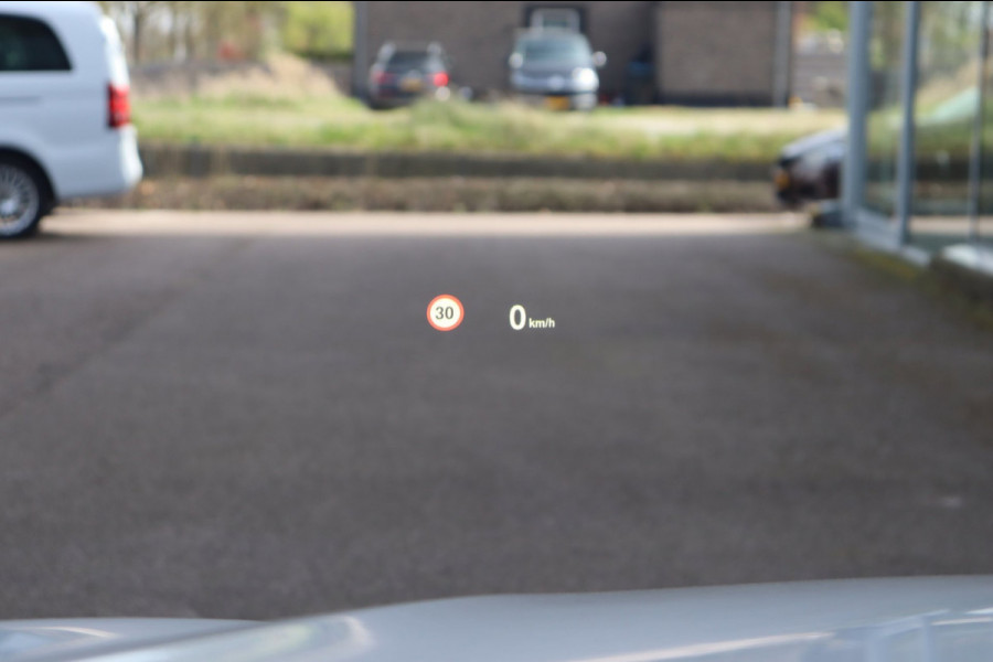 BMW X1 SDrive20i High Executive org.NL leer+verw Schuifdak HUD A.camera Carplay