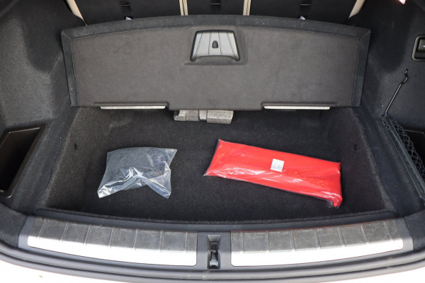 BMW X1 SDrive20i High Executive org.NL leer+verw Schuifdak HUD A.camera Carplay