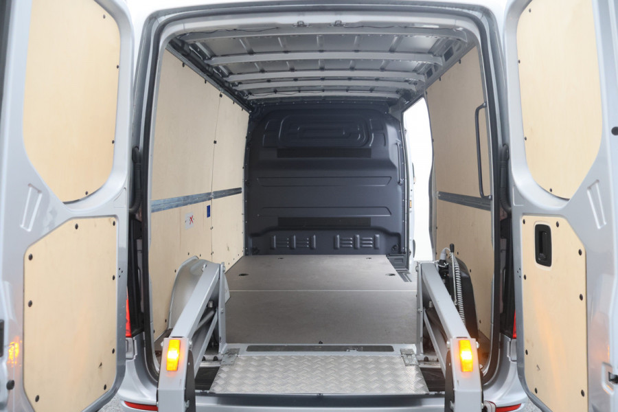 Mercedes-Benz Sprinter 317 CDI Automaat L2H1 3-Zits, Elek. laadklep, Stoelverwarming, Camera, Cruise, Apple Carplay, 18''