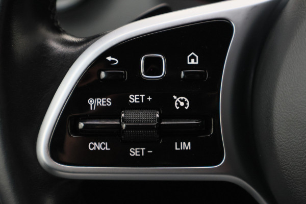 Mercedes-Benz Sprinter 317 CDI Automaat L2H1 3-Zits, Elek. laadklep, Stoelverwarming, Camera, Cruise, Apple Carplay, 18''