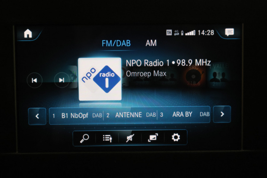 Mercedes-Benz Sprinter 317 CDI Automaat L2H1 3-Zits, Elek. laadklep, Stoelverwarming, Camera, Cruise, Apple Carplay, 18''