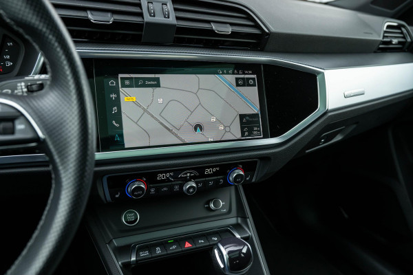 Audi Q3 45 TFSI e S-Line 245pk ACC Pano Matrix Camera