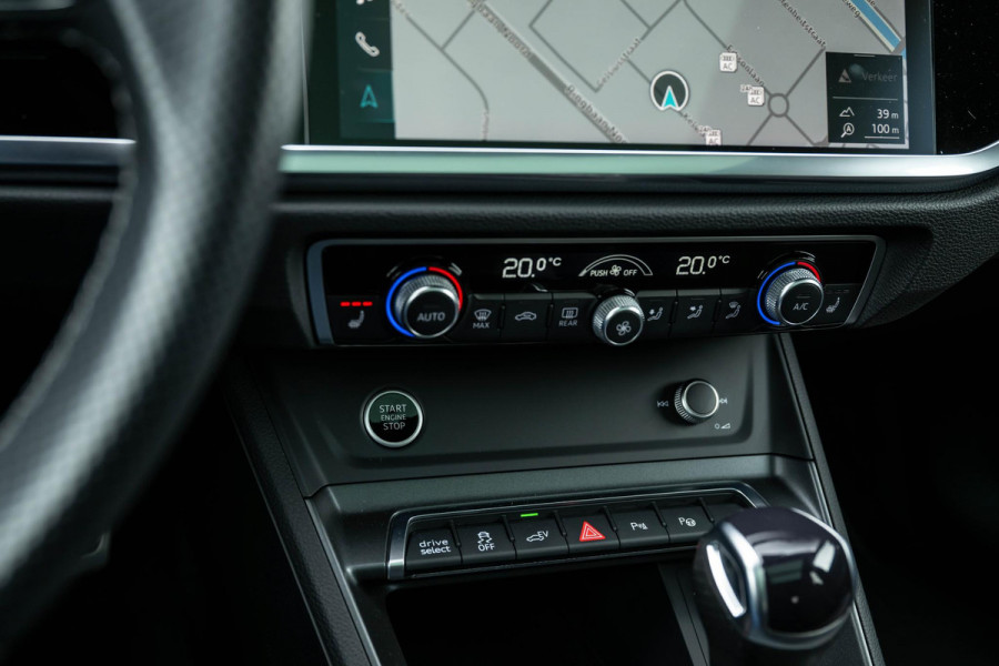 Audi Q3 45 TFSI e S-Line 245pk ACC Pano Matrix Camera